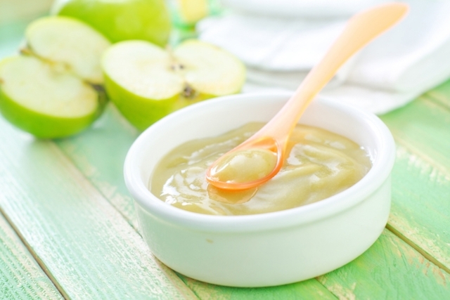 Papilla de manzana cocida Papilla de manzana cocida